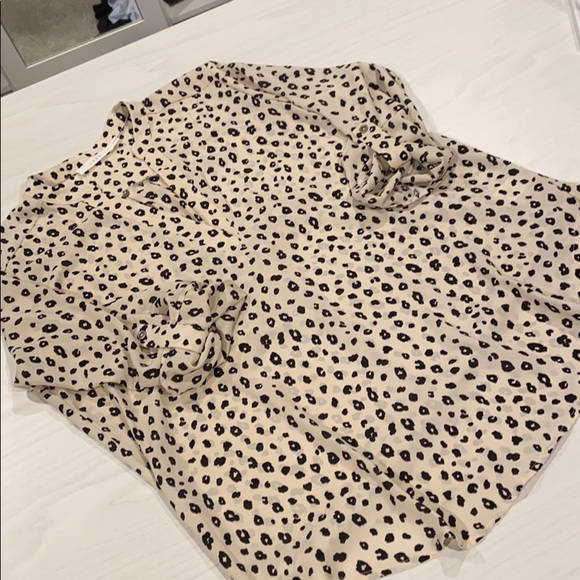 Blouse - Picture 2 of 3